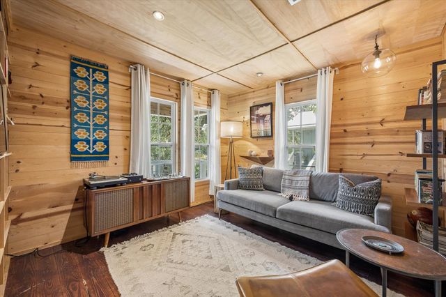 2604 Sol Wilson Ave, Austin, TX 78702