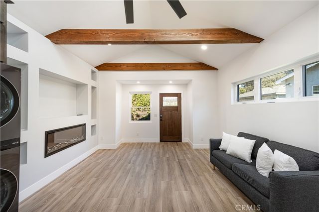 211 Florence Place A, Fullerton, CA 92833