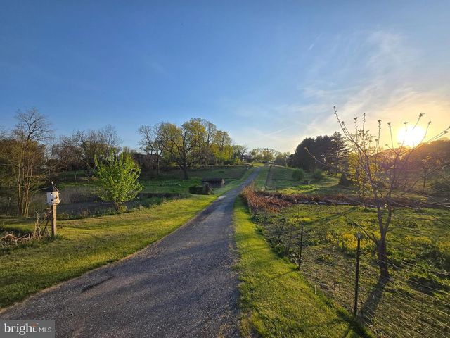 2145 QUARRY RD, Lebanon, PA 17046