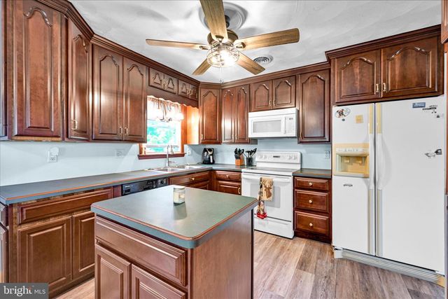 2145 QUARRY RD, Lebanon, PA 17046