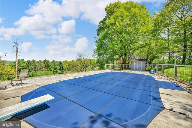 2145 QUARRY RD, Lebanon, PA 17046