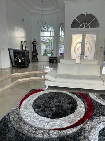 2534 Poinciana Dr, Weston, FL 33327