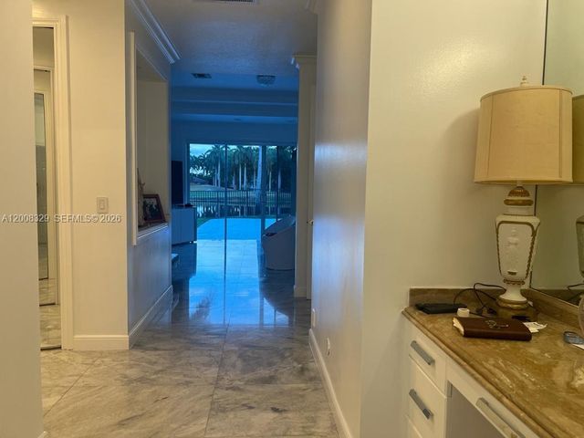 2534 Poinciana Dr, Weston, FL 33327