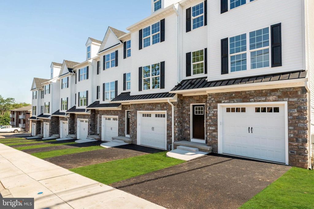 205 8TH ST, Bridgeport, PA 19405