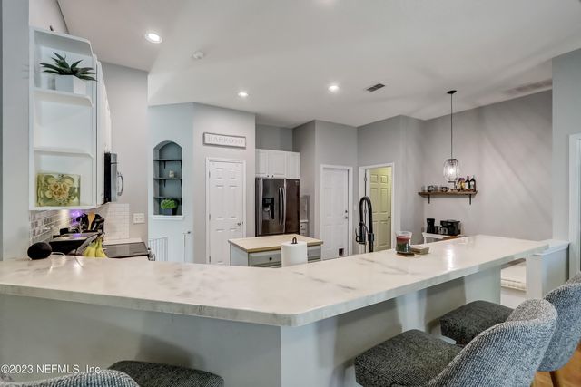 12004 LIBERTY LAKE Drive W, Jacksonville, FL 32258