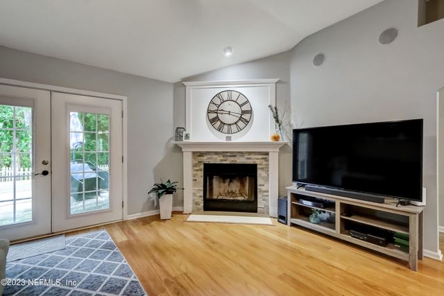 12004 LIBERTY LAKE Drive W, Jacksonville, FL 32258