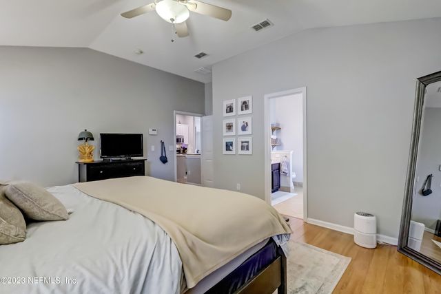 12004 LIBERTY LAKE Drive W, Jacksonville, FL 32258