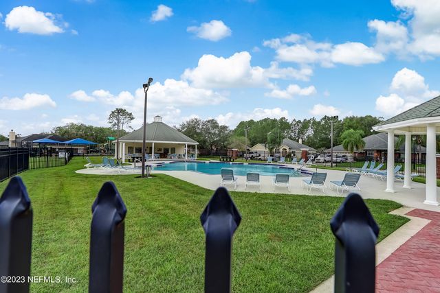 12004 LIBERTY LAKE Drive W, Jacksonville, FL 32258