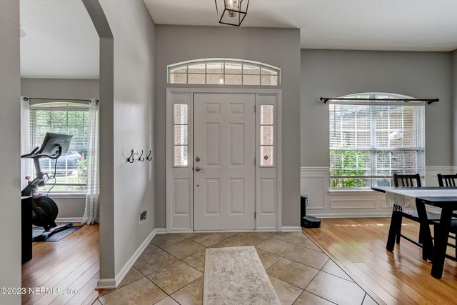 12004 LIBERTY LAKE Drive W, Jacksonville, FL 32258