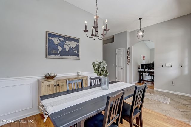 12004 LIBERTY LAKE Drive W, Jacksonville, FL 32258