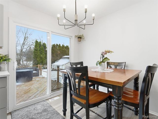 9368 Debby Jo Drive, Clawson, MI 48346