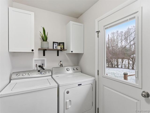 9368 Debby Jo Drive, Clawson, MI 48346