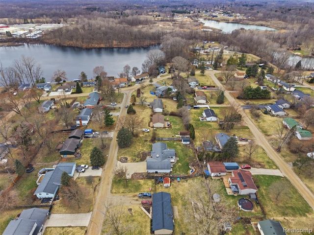 9368 Debby Jo Drive, Clawson, MI 48346