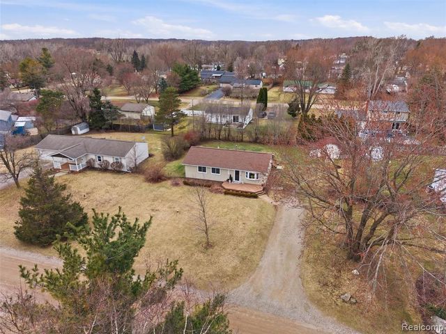 9368 Debby Jo Drive, Clawson, MI 48346