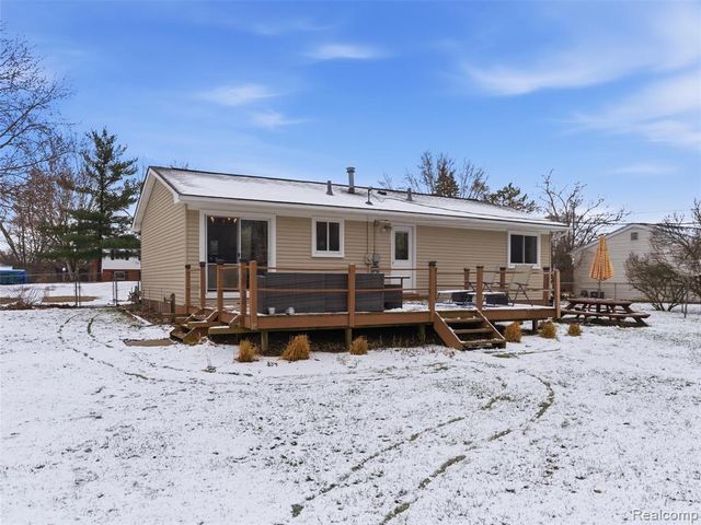 9368 Debby Jo Drive, Clawson, MI 48346