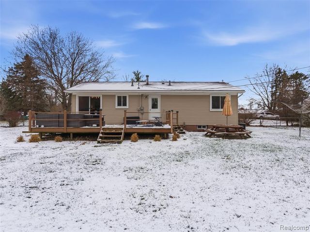 9368 Debby Jo Drive, Clawson, MI 48346