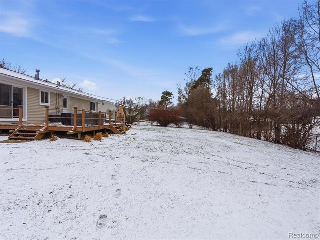 9368 Debby Jo Drive, Clawson, MI 48346