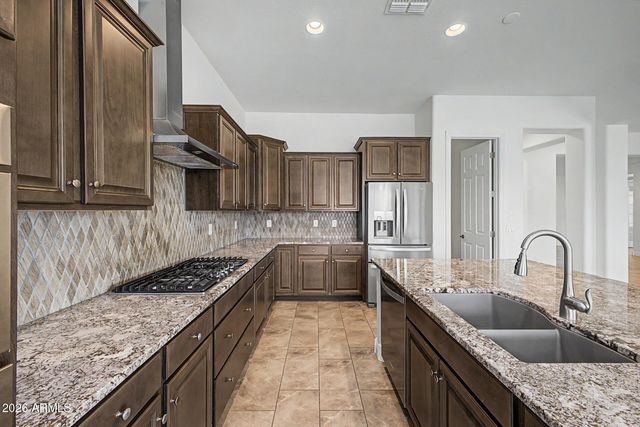 10919 E TARRAGON Avenue, Mesa, AZ 85212