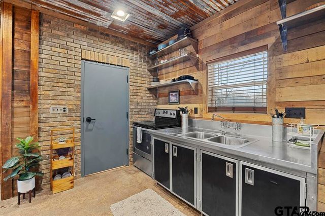 690 royal, Bullard, TX 75757