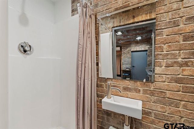 690 royal, Bullard, TX 75757