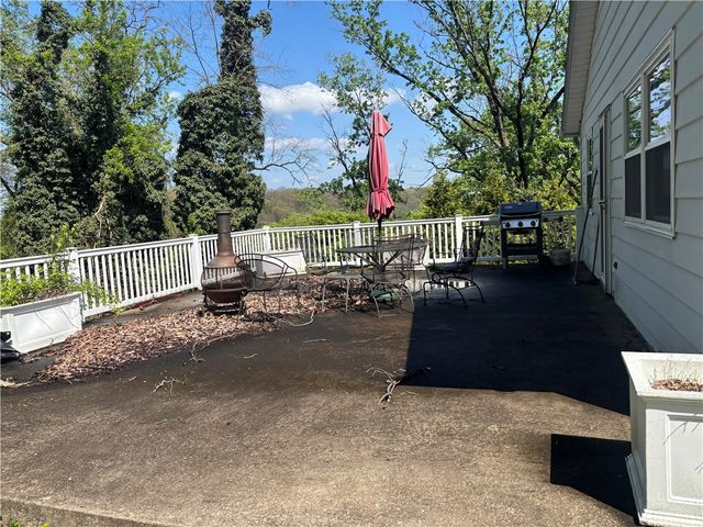 1125 MILLIRON ST, Youngwood, PA 15697