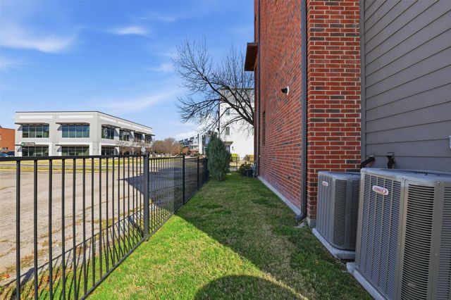 2903 Wingate Street, Fort Worth, TX 76107