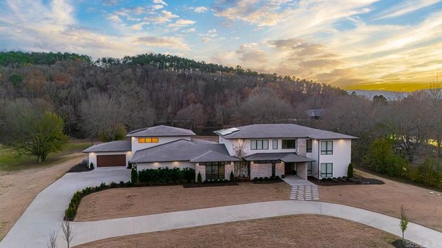 6 Kelsey Brooke Road, Little Rock, AR 72223