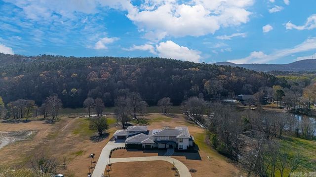 6 Kelsey Brooke Road, Little Rock, AR 72223