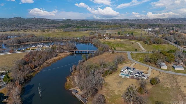 6 Kelsey Brooke Road, Little Rock, AR 72223