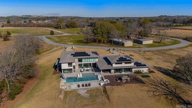 6 Kelsey Brooke Road, Little Rock, AR 72223