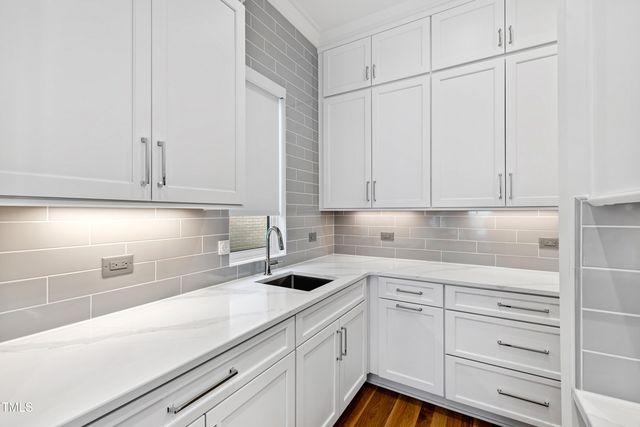 1610 Carson Street, Raleigh, NC 27608