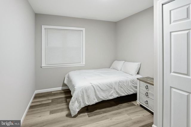 215 SYKES RD, New Castle, DE 19720