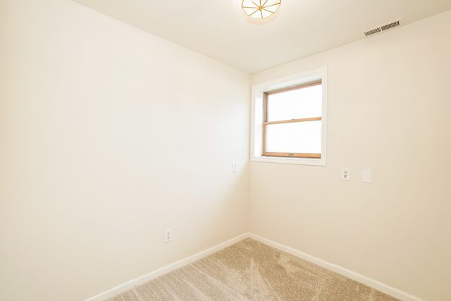 6743 Leland Avenue, Hammond, IN 46323