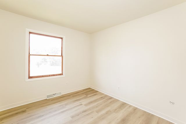 6743 Leland Avenue, Hammond, IN 46323