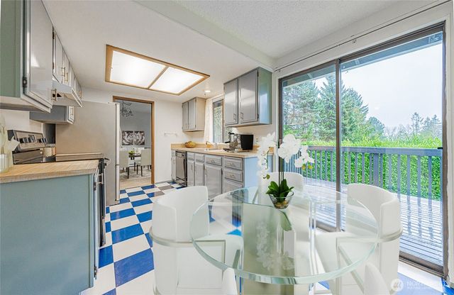 24622 130th Avenue SE, Kent, WA 98031