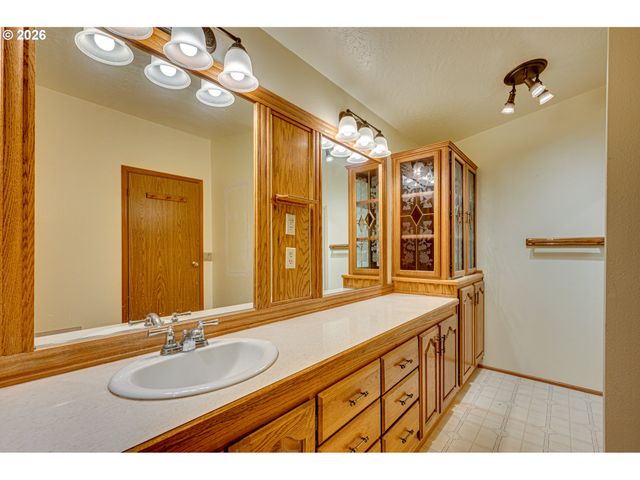 3608 Ne 74TH St, Vancouver, WA 98665