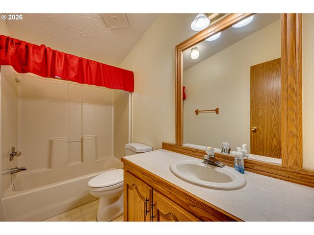 3608 Ne 74TH St, Vancouver, WA 98665