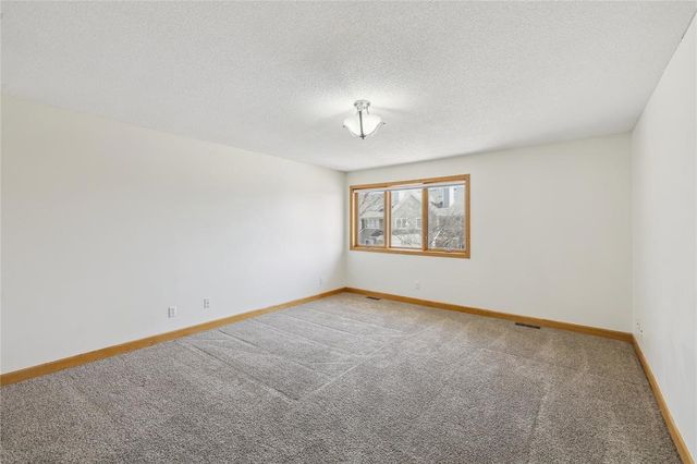811 Burr Oaks Drive 1110, West Des Moines, IA 50266
