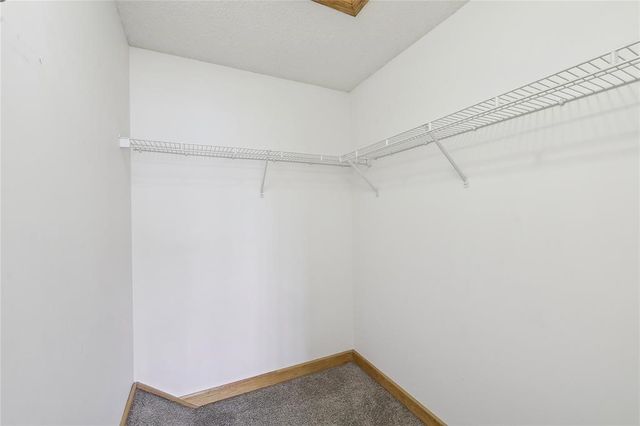 811 Burr Oaks Drive 1110, West Des Moines, IA 50266