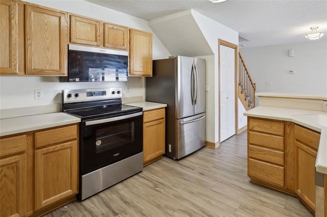 811 Burr Oaks Drive 1110, West Des Moines, IA 50266