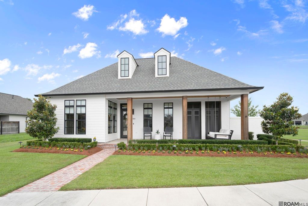 584 Conway Village Blvd, Gonzales, LA 70737