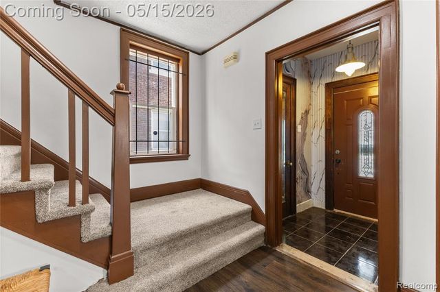 1066 E Grand Boulevard, Detroit, MI 48207