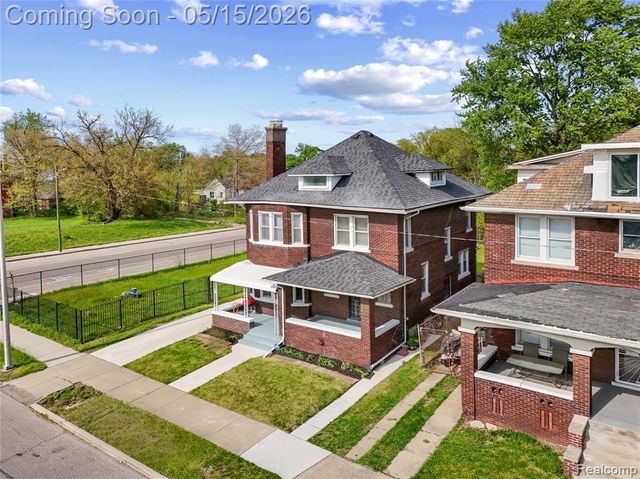 1066 E Grand Boulevard, Detroit, MI 48207