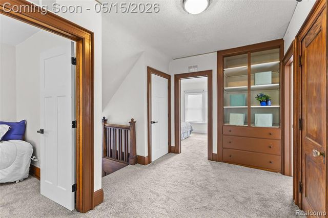 1066 E Grand Boulevard, Detroit, MI 48207