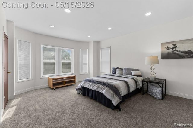 1066 E Grand Boulevard, Detroit, MI 48207