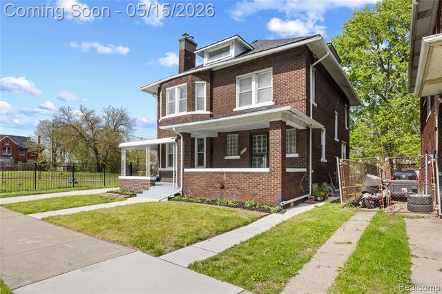 1066 E Grand Boulevard, Detroit, MI 48207