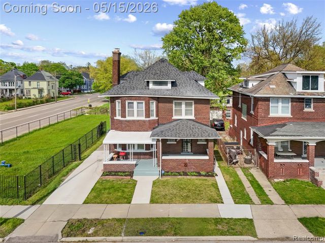 1066 E Grand Boulevard, Detroit, MI 48207