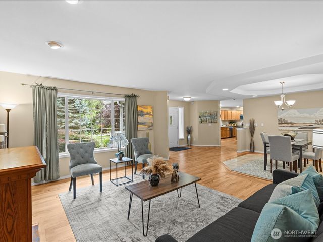 18319 Driftwood Drive E, Lake Tapps, WA 98391