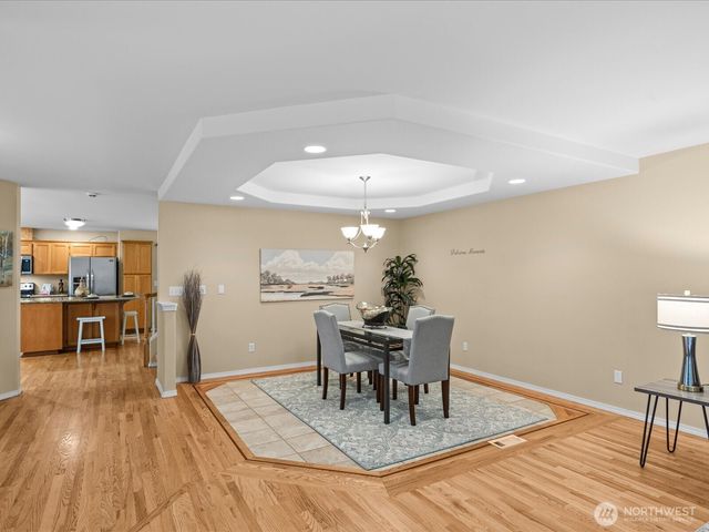 18319 Driftwood Drive E, Lake Tapps, WA 98391