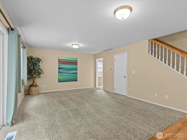 18319 Driftwood Drive E, Lake Tapps, WA 98391